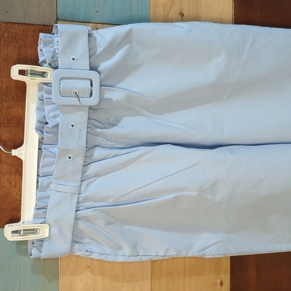 SMALL shein light blue paper bag pants with belt - Picture 2 of 5